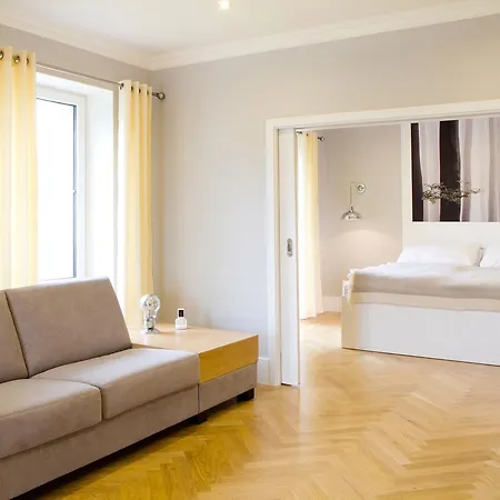 Hotel Garni Loewenstein 4*
