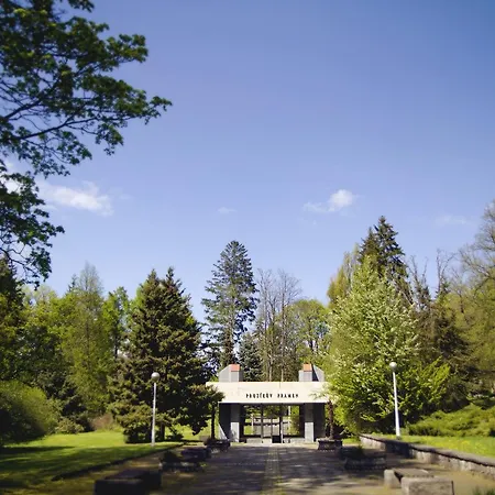Hotel Garni Loewenstein 4*