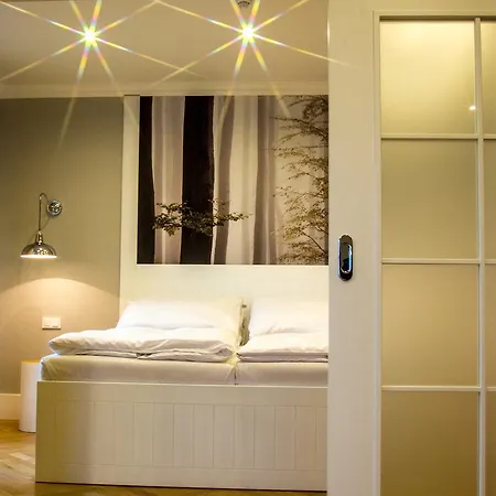 Hotel Garni Loewenstein 4*